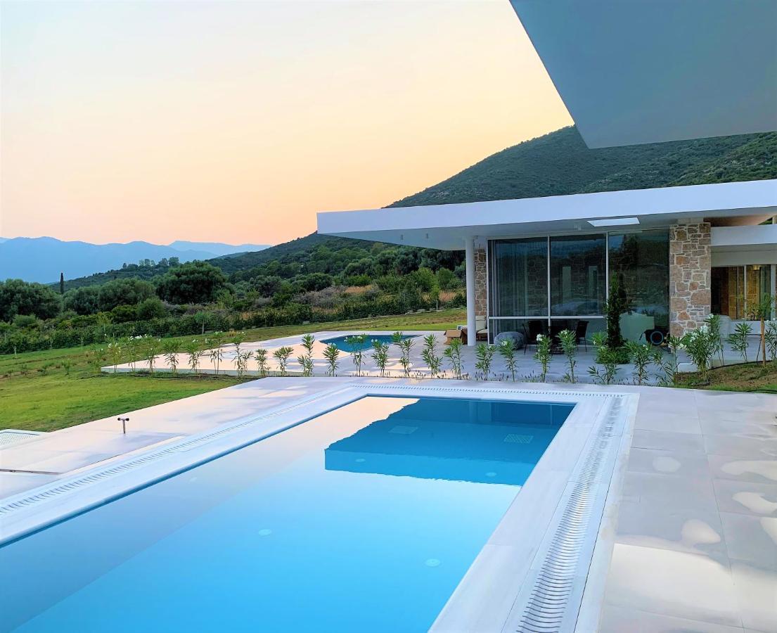 Varko Luxury Suites Palairos Exterior photo