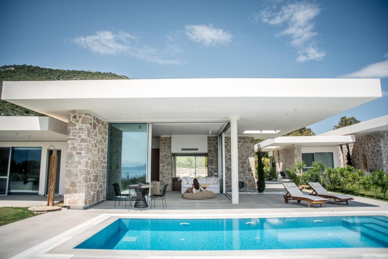 Varko Luxury Suites Palairos Exterior photo