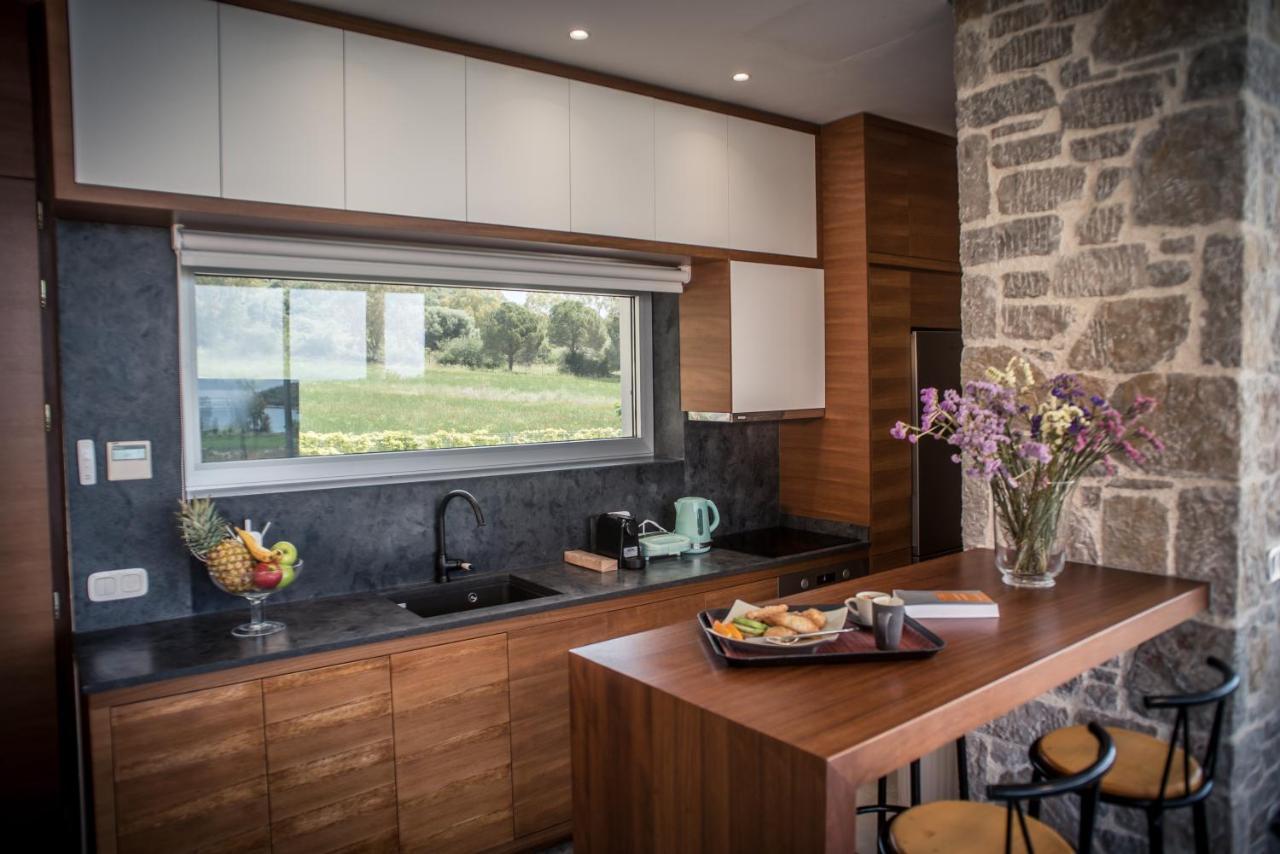 Varko Luxury Suites Palairos Exterior photo