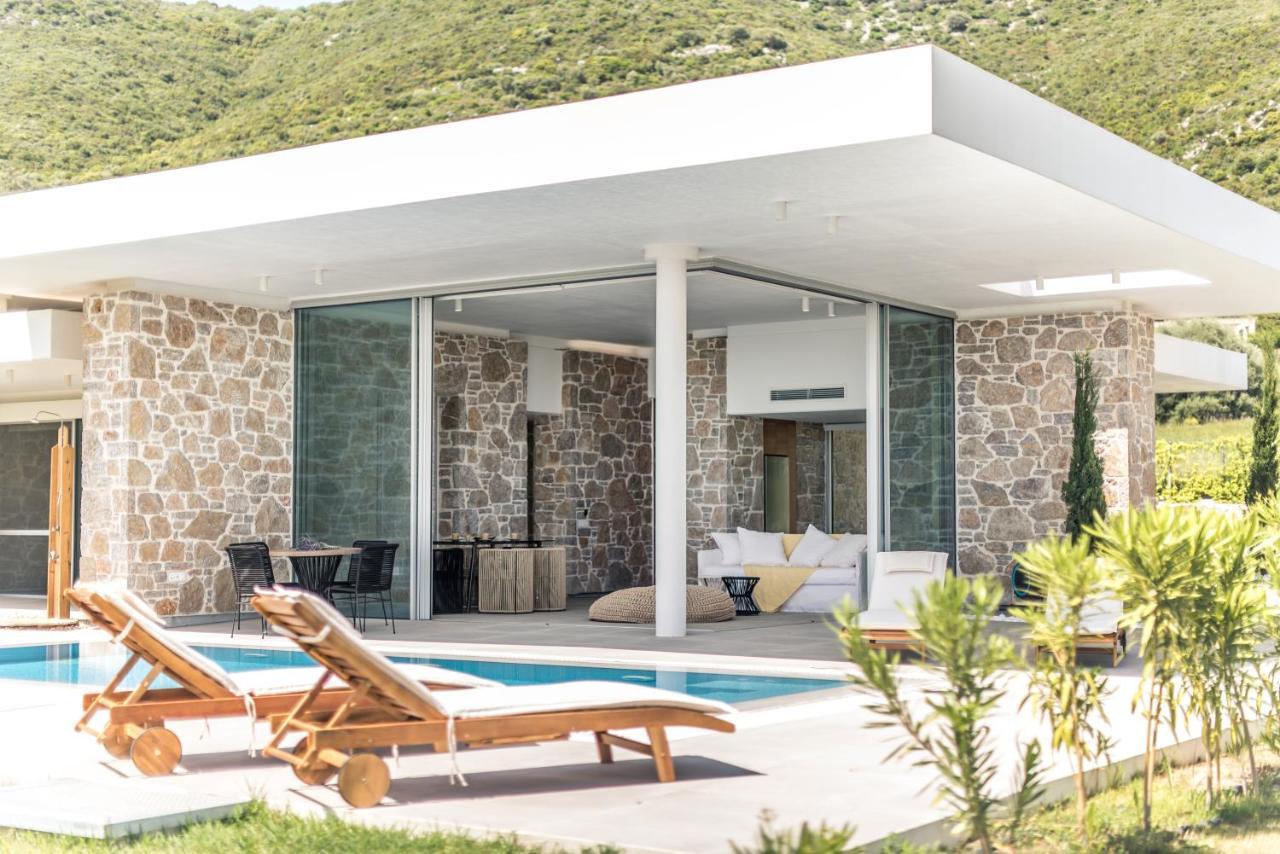 Varko Luxury Suites Palairos Exterior photo