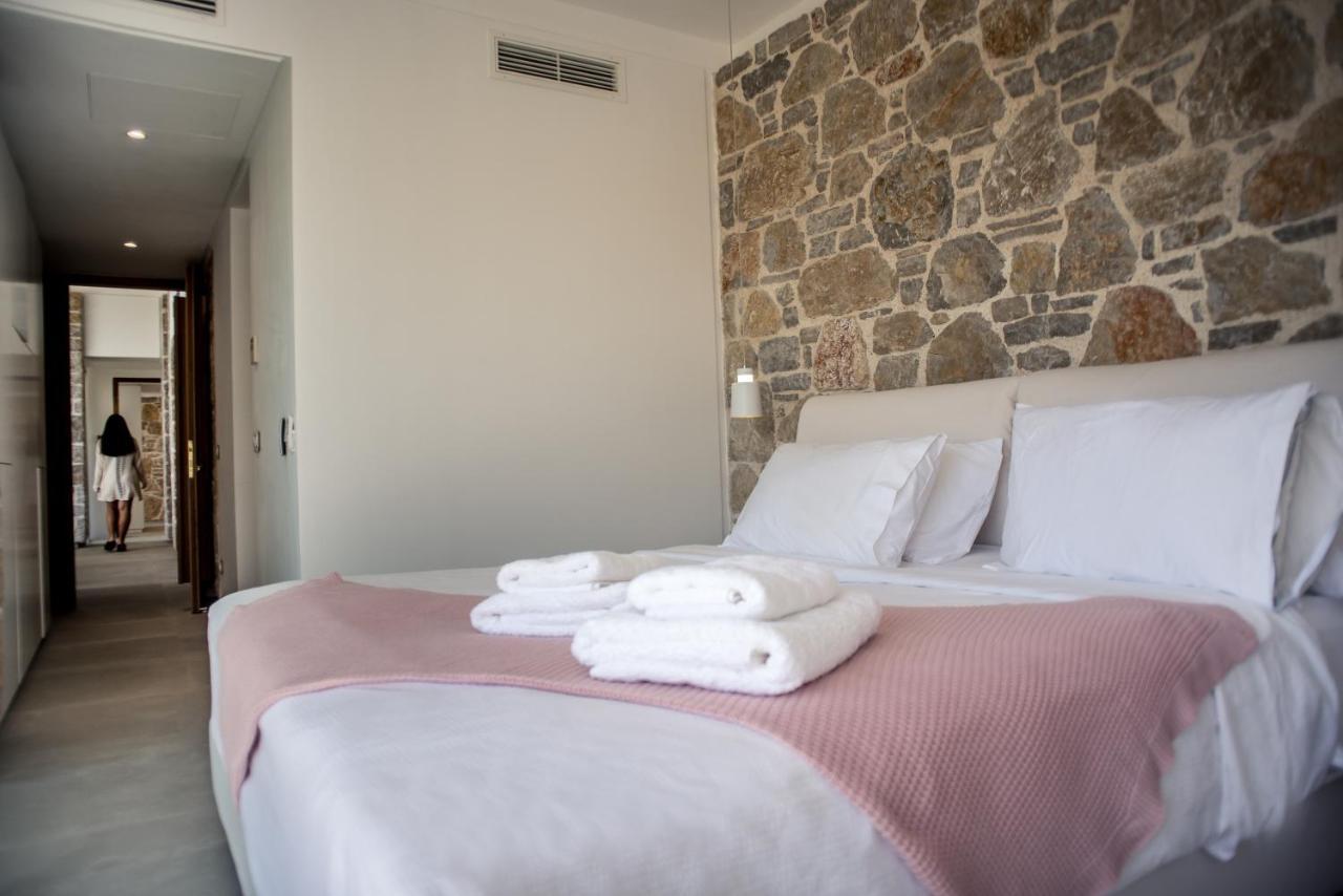 Varko Luxury Suites Palairos Exterior photo