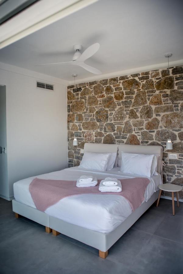 Varko Luxury Suites Palairos Exterior photo