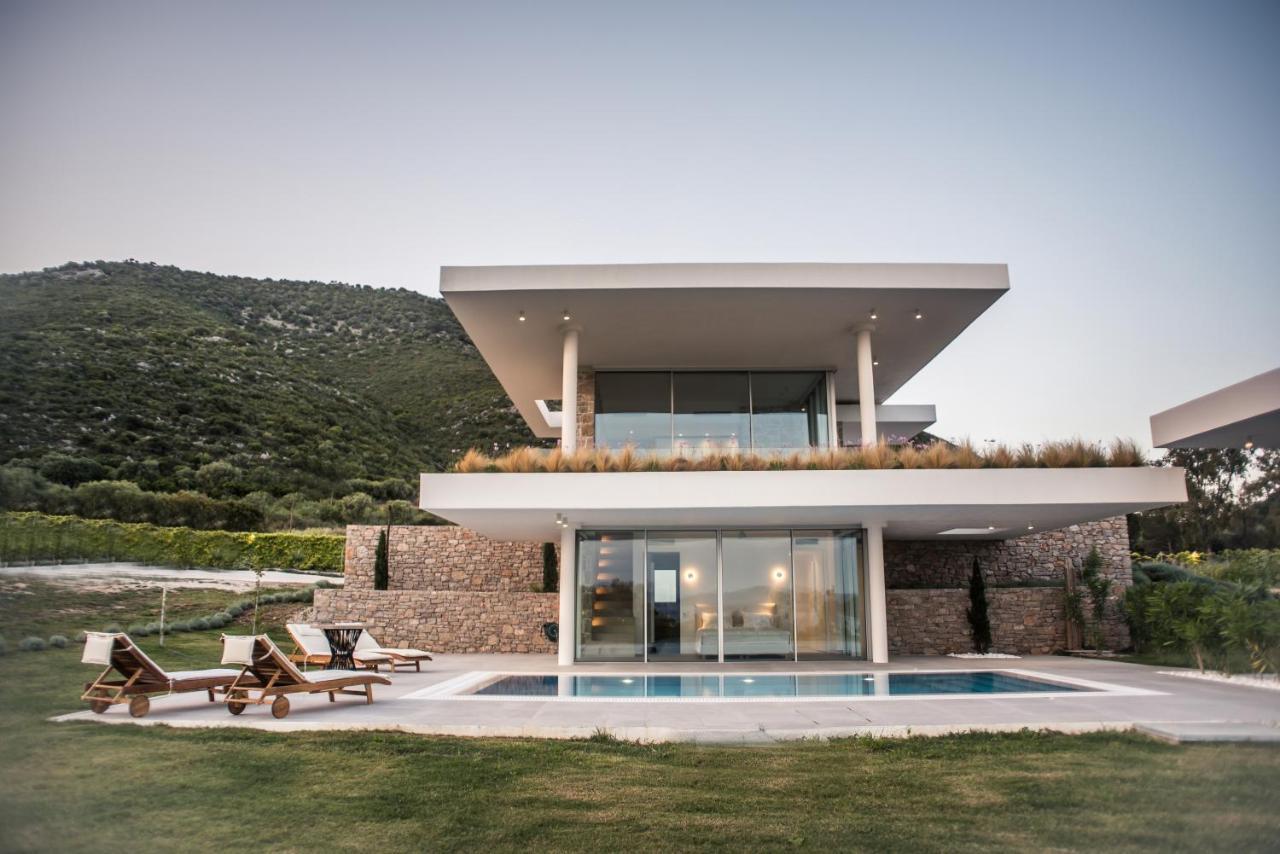 Varko Luxury Suites Palairos Exterior photo